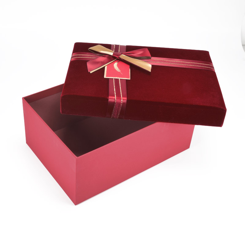 Подарочная коробка Бархатная прямоугольная, 22,5х16х10 см, Бордовая (UPK-060638)