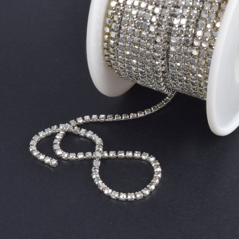 Стразовая цепь SS6 (2,0 мм), Светлое серебро, Стразы стеклянные серебристые (ZEP-047559)