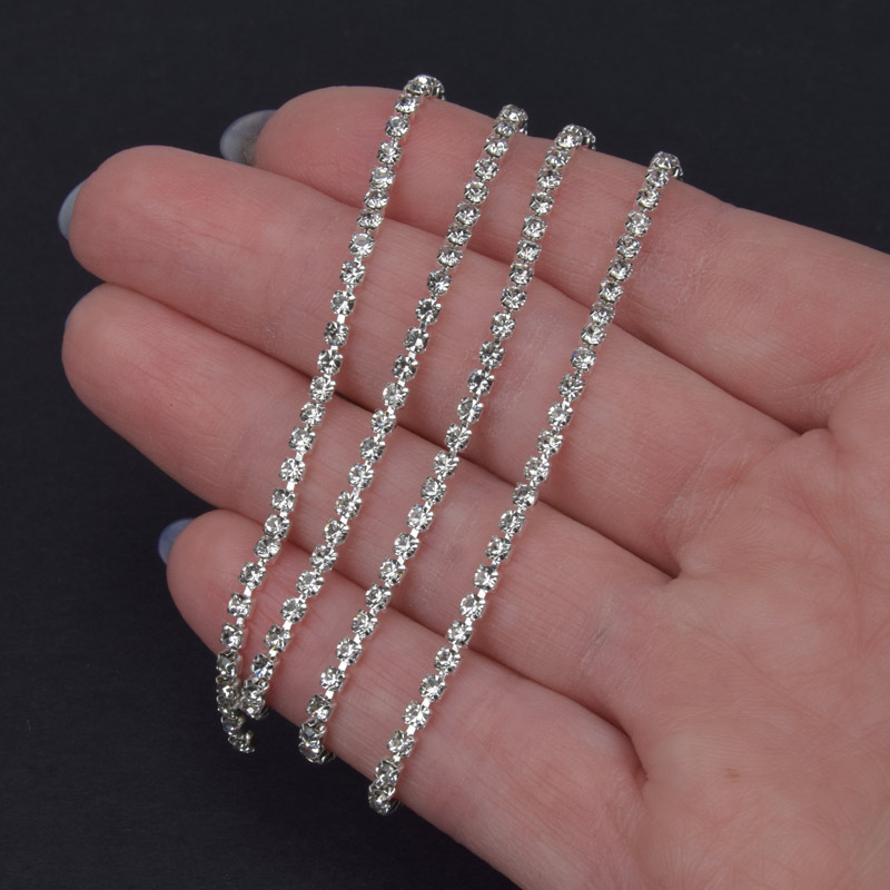 Стразовий ланцюг SS6 - 2,0 мм, Світле срібло, Стрази скляні білі (ZEP-036410)