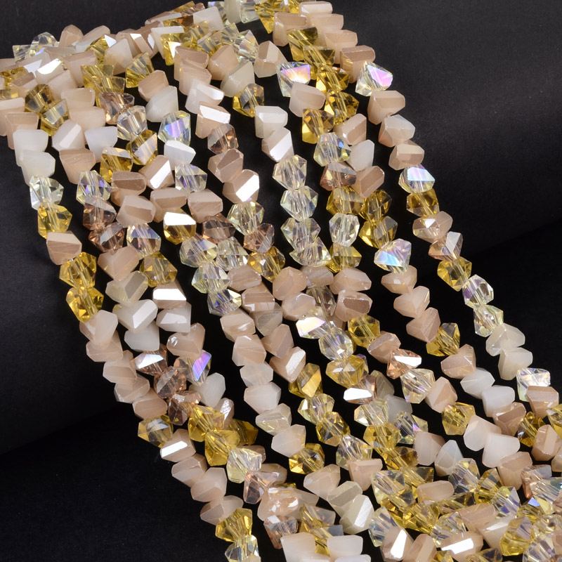 Бусины стеклянные скол (крошка), 6 мм, Бежевые (BUS-044140)