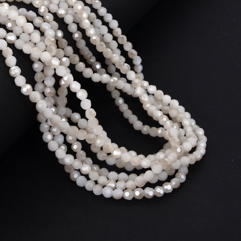 Намистини круглі грановані, 4 мм, Кремові АВ (BUS-052203)