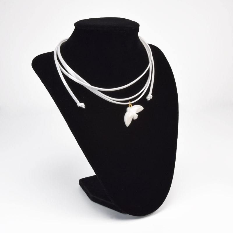 Подвеска Горлица на шнурке, 30х17 мм (BUS-059014)