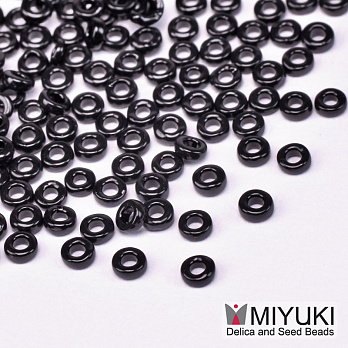 Бісер японський Miyuki Spacer SPR3-401, 3х1,3 мм, Чорний (BIS-051220)