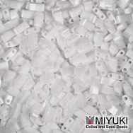 Бисер японский Miyuki HALF TILA №402, 5х2,3 мм, Белый (BIS-053238)