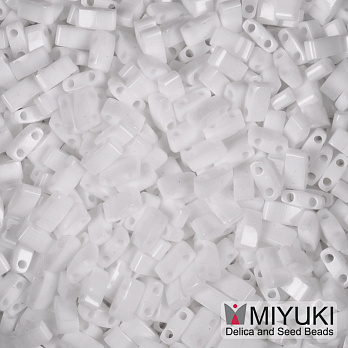 Бісер японський Miyuki HALF TILA №402, 5х2,3 мм, Білий (BIS-053238)