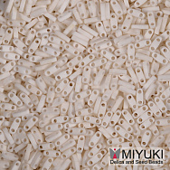 Бисер японский Miyuki QUARTER TILA №2021, 5х1,2 мм, Кремовый матовый (BIS-053277)