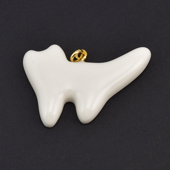 Подвеска Котик из полимерной глины, 40х27 мм, Белая (POD-058998)