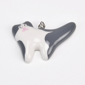 Подвеска Котик из полимерной глины, 40х27 мм, Серо-белый (POD-059376)