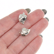 Бусины мет. Листик, 15х9х8 мм, Античное серебро (BUS-006460)